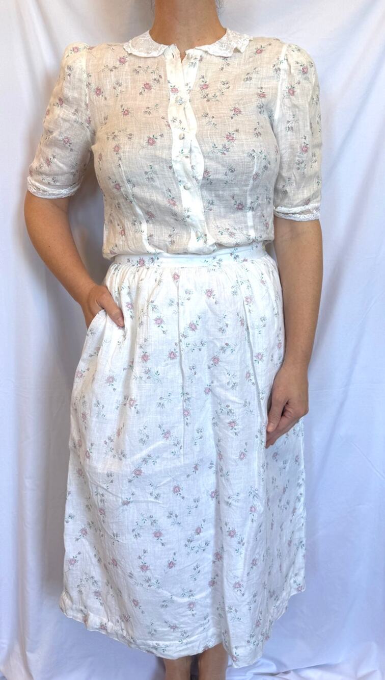 Vintage Cottage Top and Skirt Set, White Floral Rose Gauzy Linen, Small, 80s